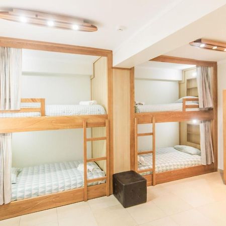 Peniche Surfcamp Hostel Балеал Экстерьер фото