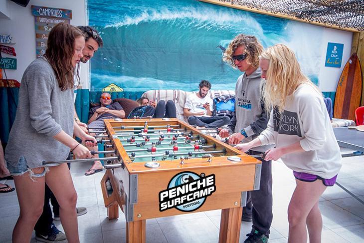 Peniche Surfcamp Hostel Балеал Экстерьер фото
